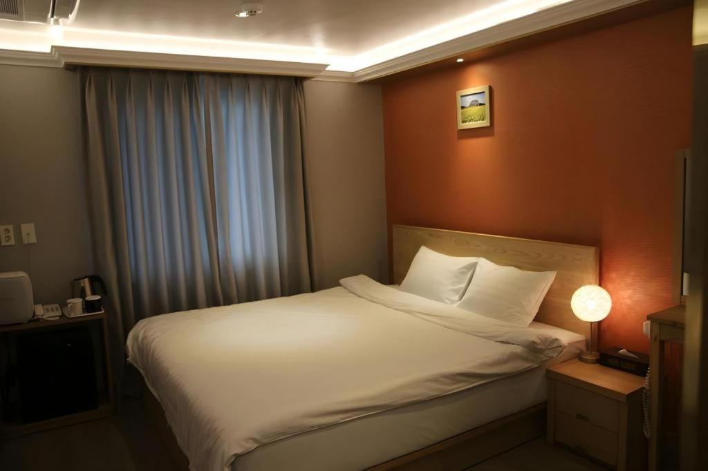 Jeju Sejong Hotel Esterno foto