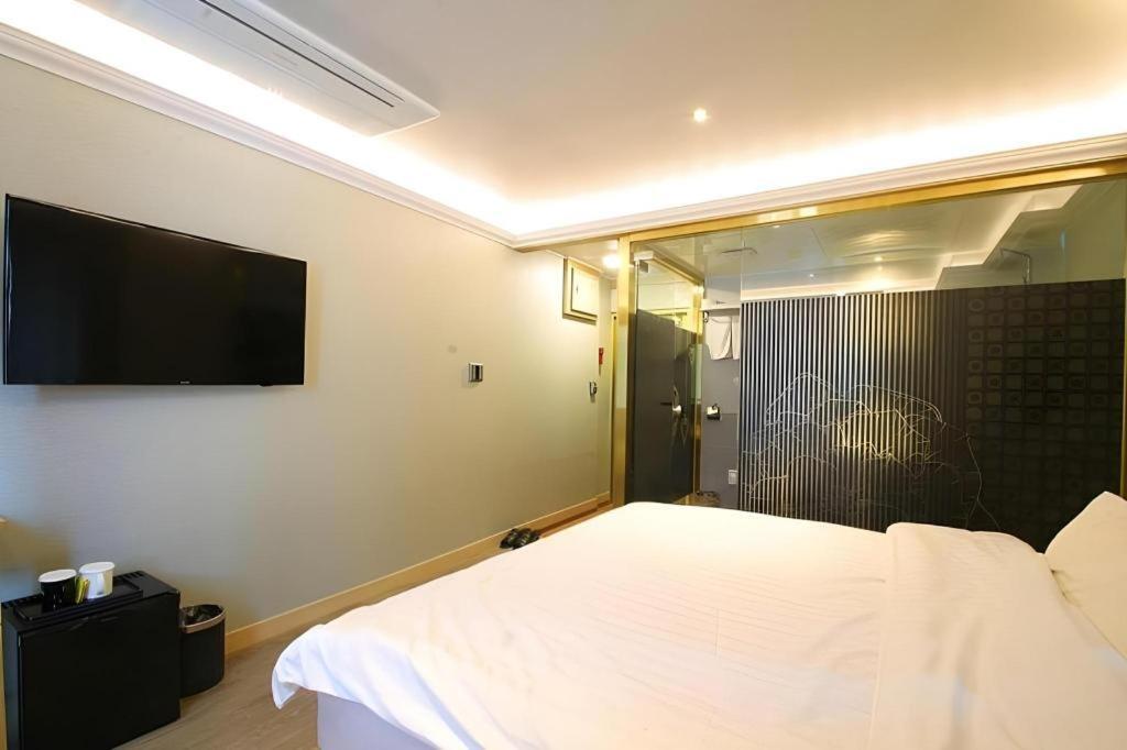 Jeju Sejong Hotel Esterno foto
