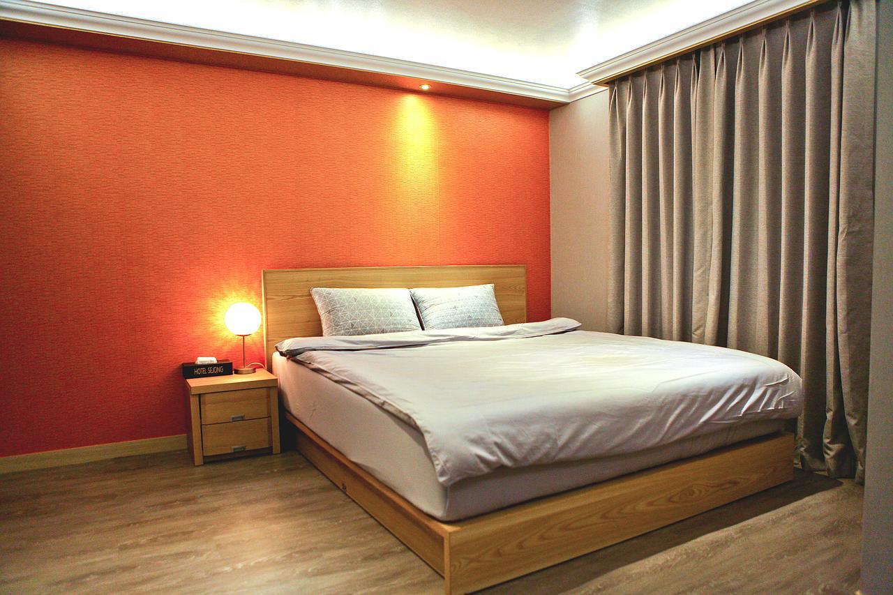 Jeju Sejong Hotel Esterno foto