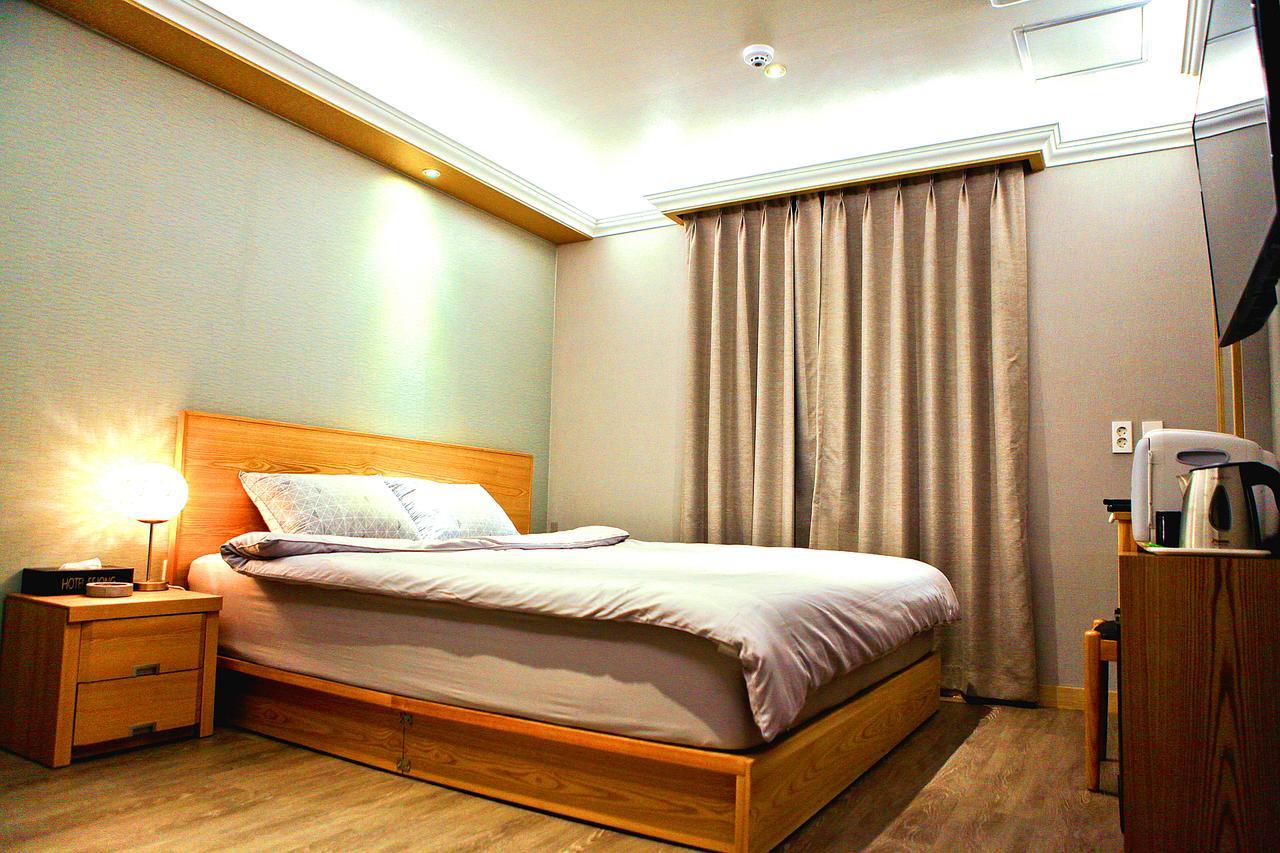 Jeju Sejong Hotel Esterno foto